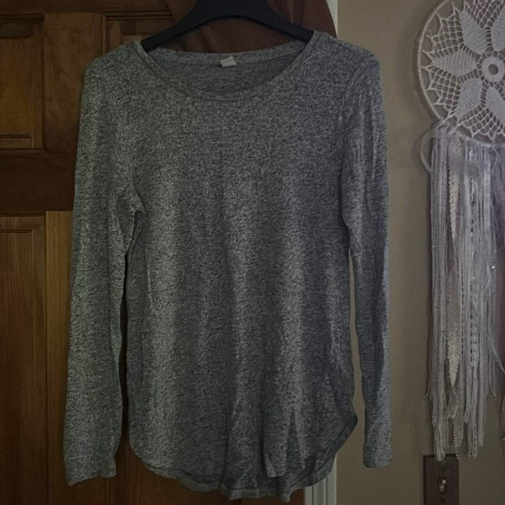 Old Navy gray lightweight sweater